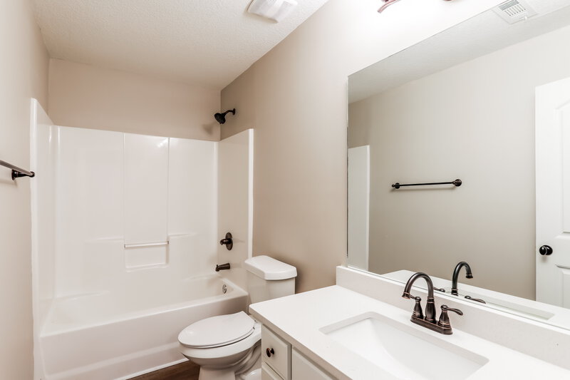 2,405/Mo, 595 Embassy Walk Winder, GA 30680 Bathroom View