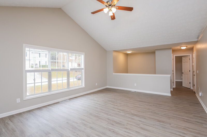 2,120/Mo, 5539 Princeton Oaks Ln Sugar Hill, GA 30518 Living Room View