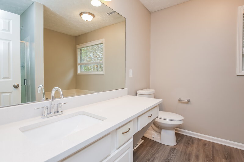 2,120/Mo, 5539 Princeton Oaks Ln Sugar Hill, GA 30518 Bathroom View