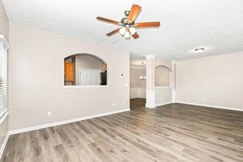 2,055/Mo, 11185 James Madison Dr Hampton, GA 30228 Living Room View
