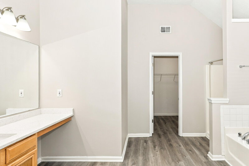2,055/Mo, 11185 James Madison Dr Hampton, GA 30228 Primary Bathroom View