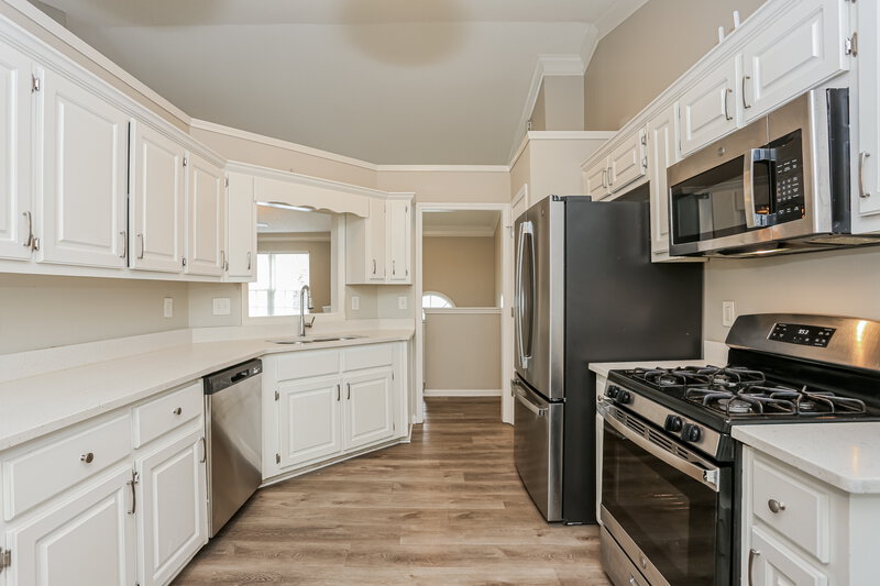2,620/Mo, 215 Ashland Manor Dr Lawrenceville, GA 30045 Kitchen View