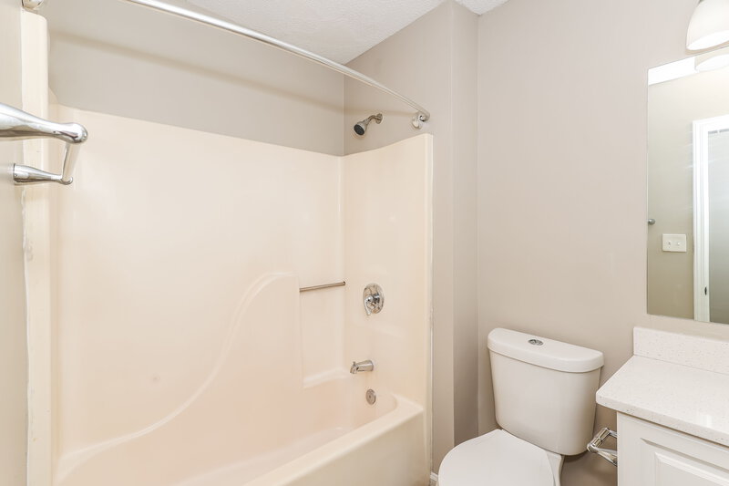 2,110/Mo, 4110 Cranwood Dr College Park, GA 30349 Bathroom View