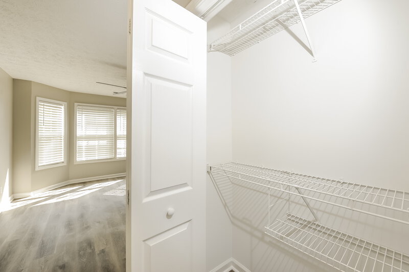 2,230/Mo, 2807 Pine Valley Way NW Kennesaw, GA 30152 Walk In Closet View