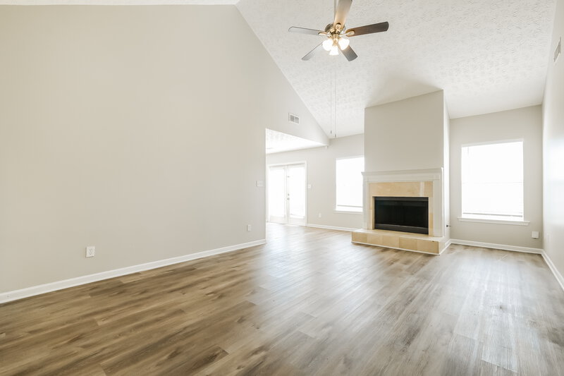 2,085/Mo, 433 Summer Hill Circle Stockbridge, GA 30281 Living Room View 2