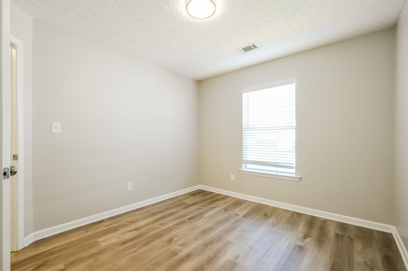 2,085/Mo, 433 Summer Hill Circle Stockbridge, GA 30281 Bedroom View 2