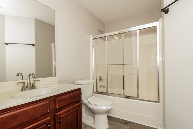 2,110/Mo, 517 Broughton Dr Canton, GA 30114 Bathroom View