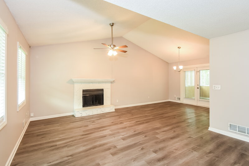 2,250/Mo, 1053 Coker Circle NW Kennesaw, GA 30144 Living Room View