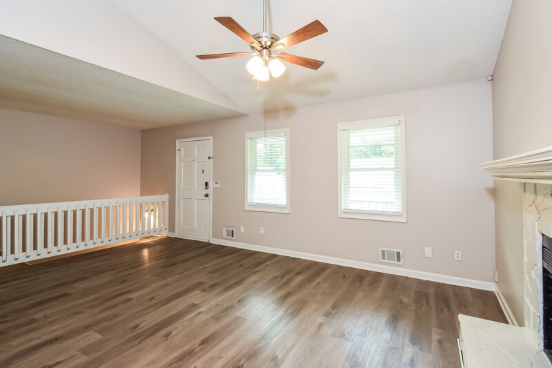 2,250/Mo, 1053 Coker Circle NW Kennesaw, GA 30144 Living Room View 3