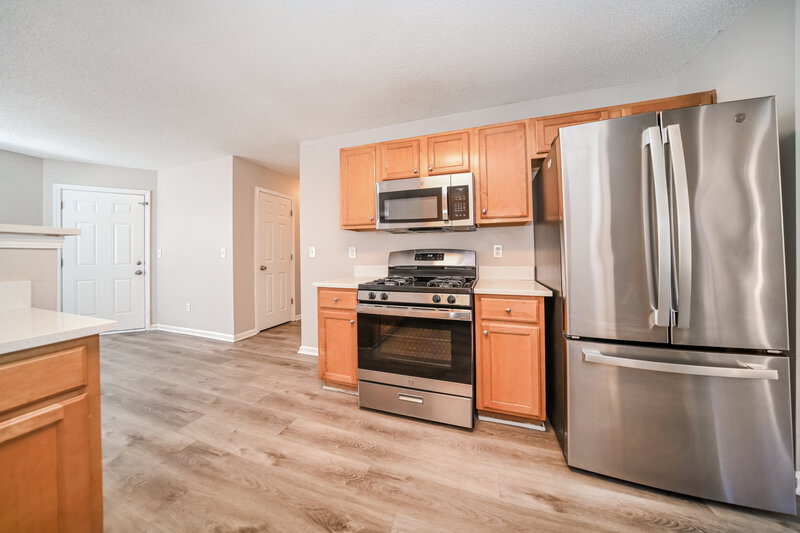 2,440/Mo, 9307 Deer Crossing Dr Jonesboro, GA 30236 Kitchen View 2