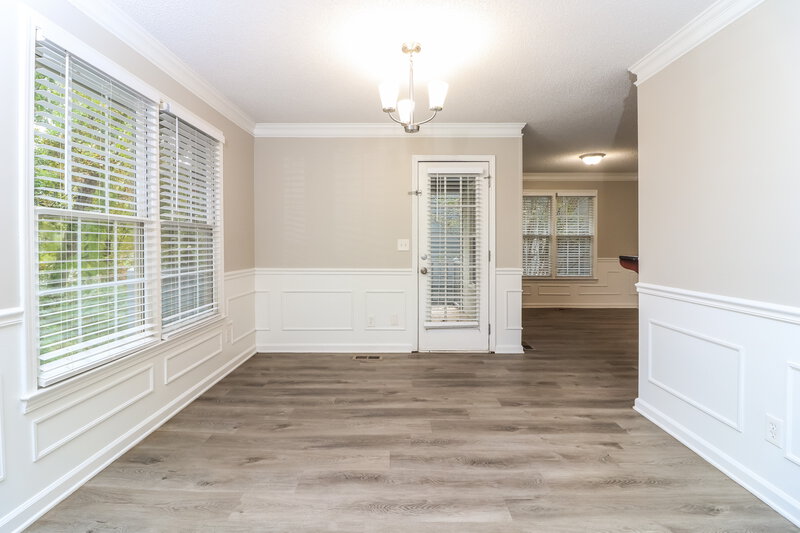 1,950/Mo, 37 White Oak Dr SE Cartersville, GA 30121 Dining Room View