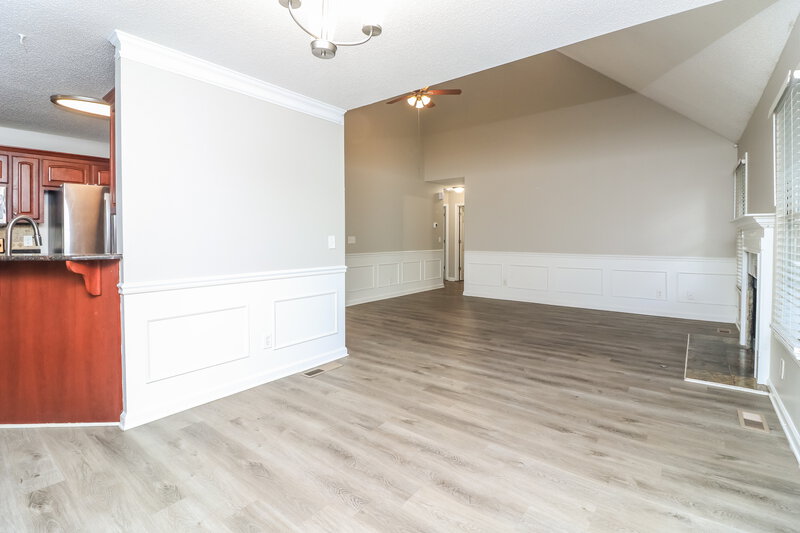 1,950/Mo, 37 White Oak Dr SE Cartersville, GA 30121 Dining Room View 2