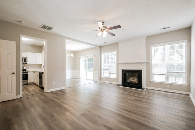 2,080/Mo, 191 Regent Pl Woodstock, GA 30188 Living Room View 2