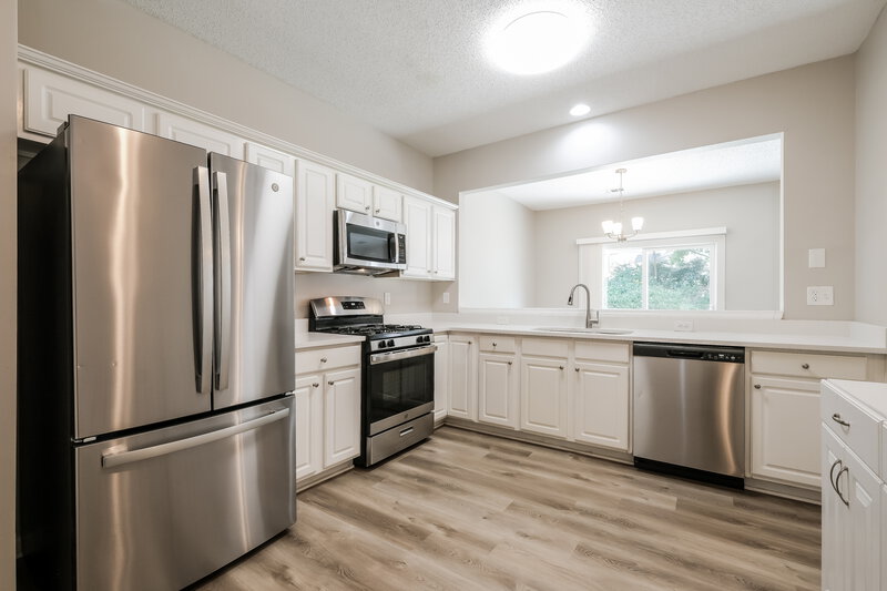 2,080/Mo, 191 Regent Pl Woodstock, GA 30188 Kitchen View 2