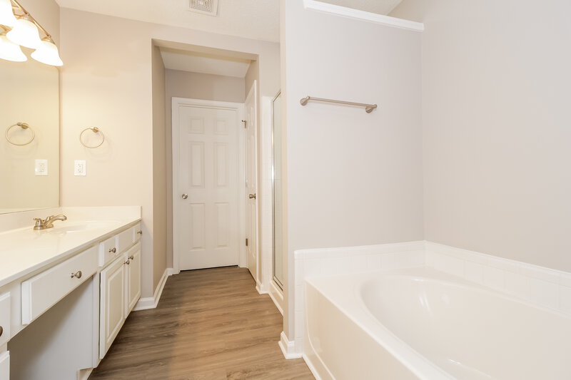2,340/Mo, 191 Regent Pl Woodstock, GA 30188 Main Bathroom View