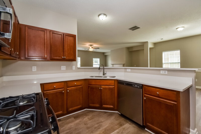 2,000/Mo, 3072 Imperial Cir SW Atlanta, GA 30311 Kitchen View 2