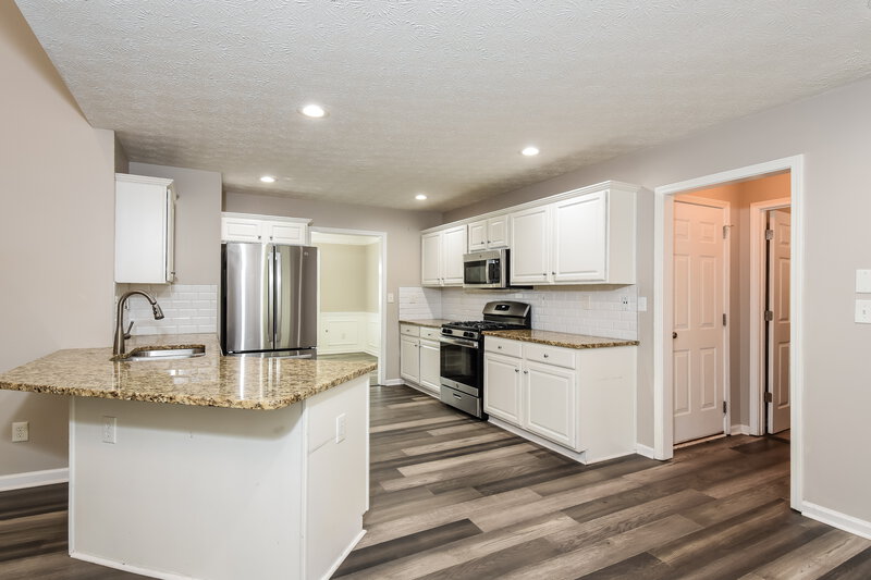 2,525/Mo, 6062 Farmwood Way SE Mableton, GA 30126 Kitchen View