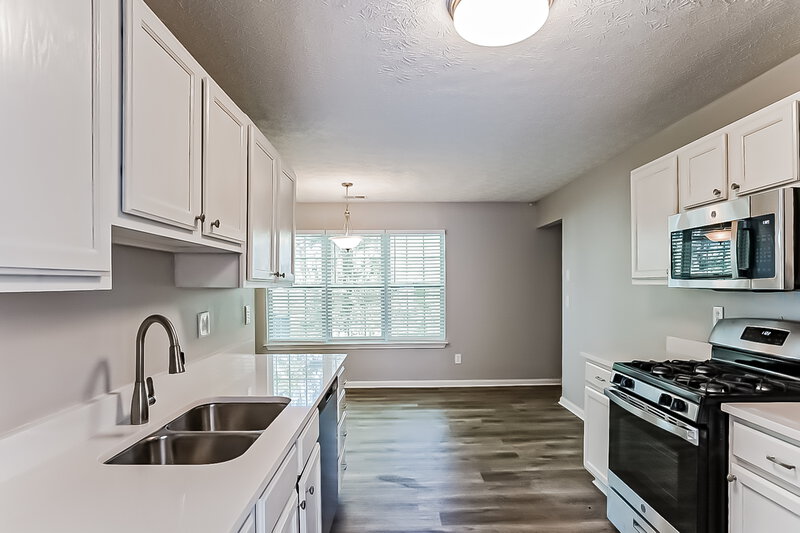 2,330/Mo, 7144 Springchase Way Austell, GA 30168 Kitchen View 2