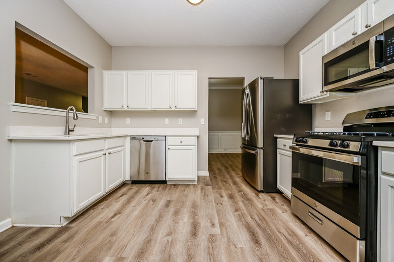 2,235/Mo, 150 Stillwood Drive Newnan, GA 30265 Kitchen View