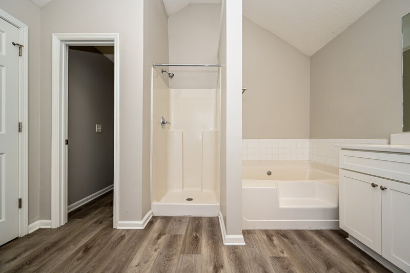 2,235/Mo, 150 Stillwood Drive Newnan, GA 30265 Main Bathroom View