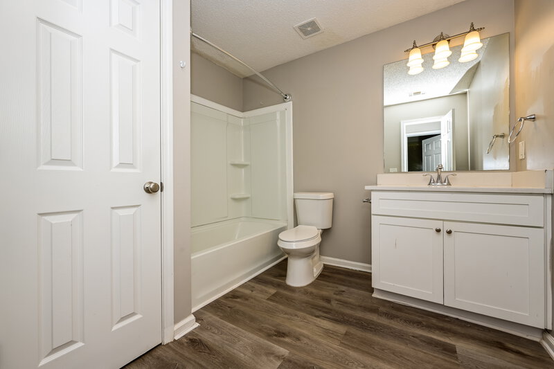 2,235/Mo, 150 Stillwood Drive Newnan, GA 30265 Bathroom View