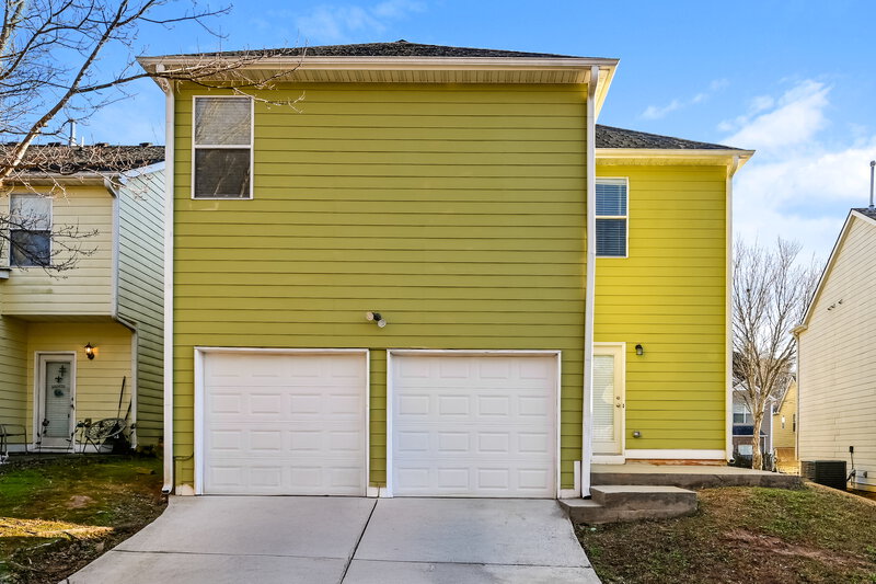 2,235/Mo, 150 Stillwood Drive Newnan, GA 30265 Rear View