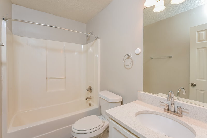 2,140/Mo, 2381 Charleston Ter Decatur, GA 30034 Bathroom View