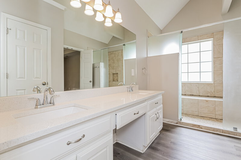 2,295/Mo, 217 Whitney Ln McDonough, GA 30253 Main Bathroom View