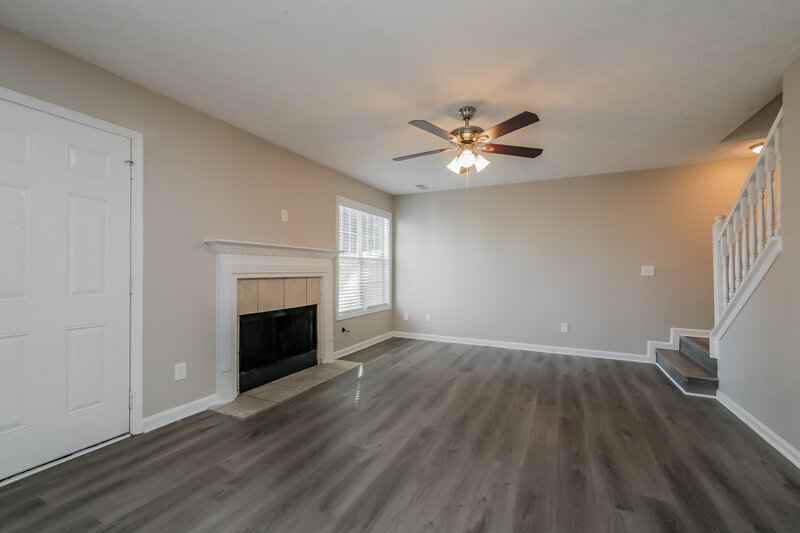 2,190/Mo, 1171 Misty Meadows Way Hampton, GA 30228 Living Room View