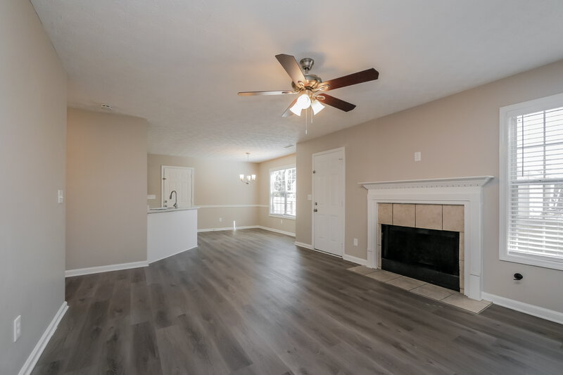 2,190/Mo, 1171 Misty Meadows Way Hampton, GA 30228 Living Room View 3