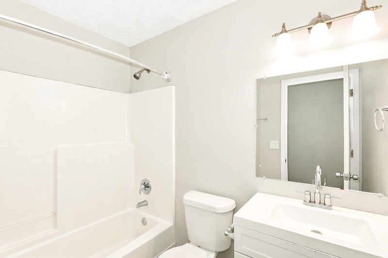 2,170/Mo, 1171 Misty Meadows Way Hampton, GA 30228 Bathroom View