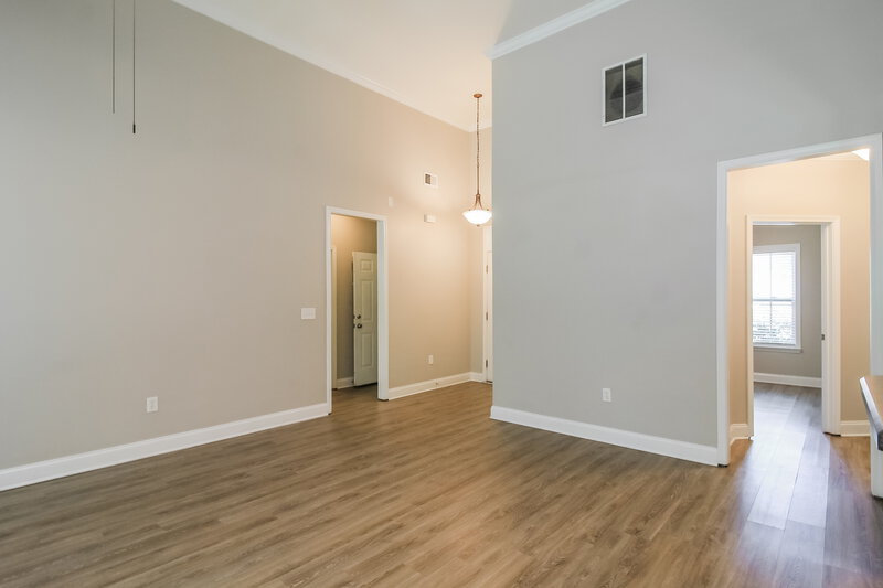 2,030/Mo, 215 Village Park Dr Newnan, GA 30265 Living Room View 2