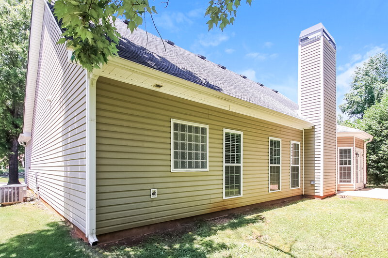 2,030/Mo, 215 Village Park Dr Newnan, GA 30265 Rear View