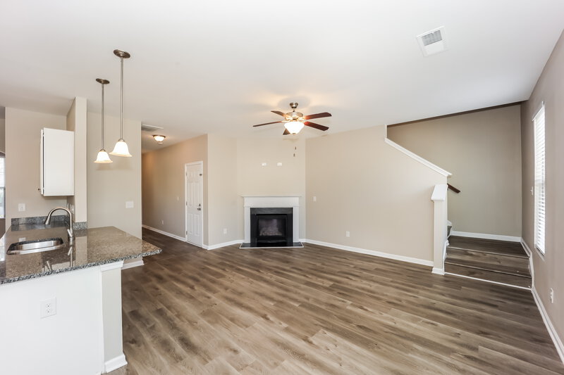 2,275/Mo, 5845 Grande River Rd Atlanta, GA 30349 Living Room View