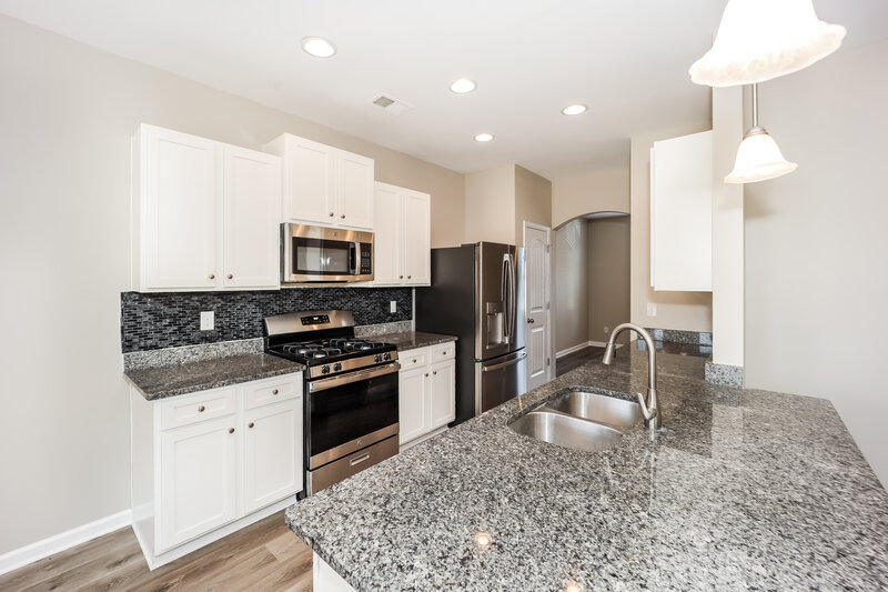 2,275/Mo, 5845 Grande River Rd Atlanta, GA 30349 Kitchen View