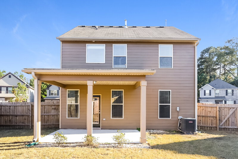 2,275/Mo, 5845 Grande River Rd Atlanta, GA 30349 Rear View
