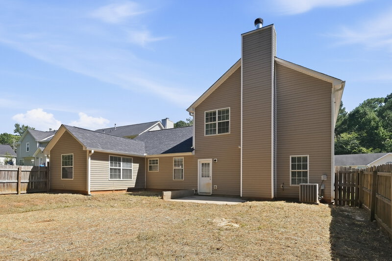 2,150/Mo, 7531 Sugarcreek Dr Riverdale, GA 30296 Rear View