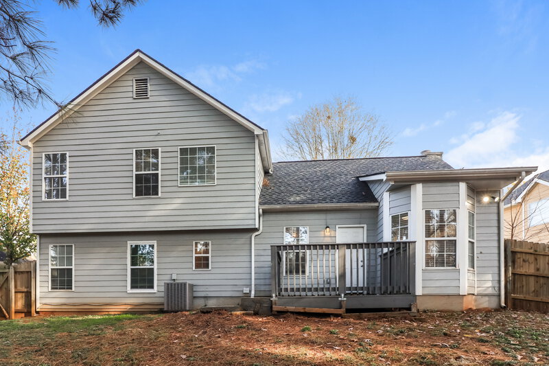 1,900/Mo, 4637 Noah Overlook W Acworth, GA 30101 Rear View