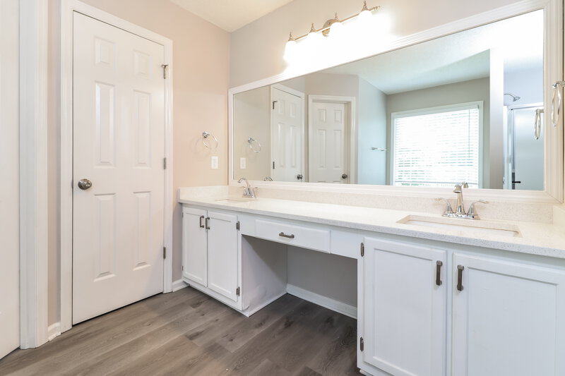 3,480/Mo, 739 Glenspring Dr Lawrenceville, GA 30043 Main Bathroom View