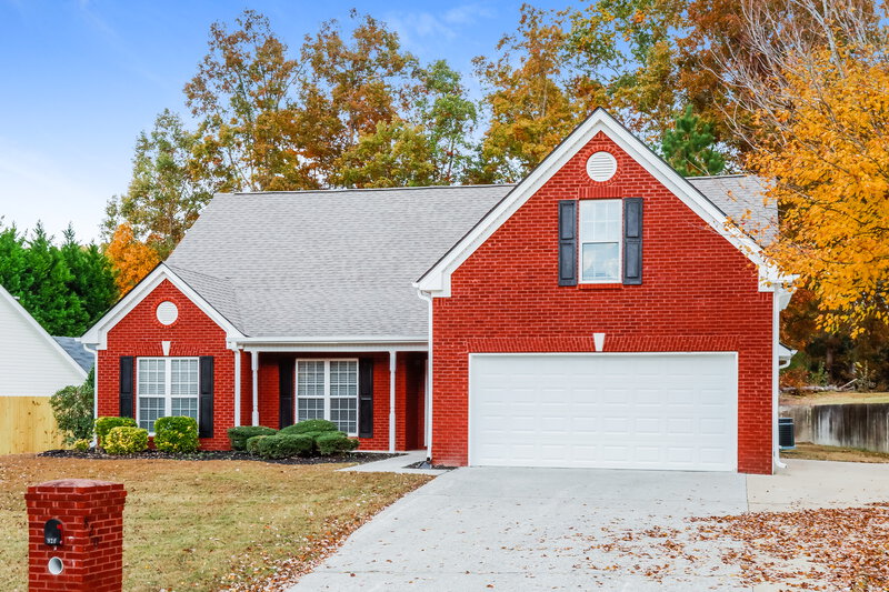 3 Bedroom House – 820 Chapel Hill Dr, Lawrenceville, GA 30045