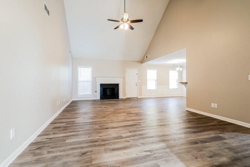 2,390/Mo, 820 Chapel Hill Dr Lawrenceville, GA 30045 Living Room View 2