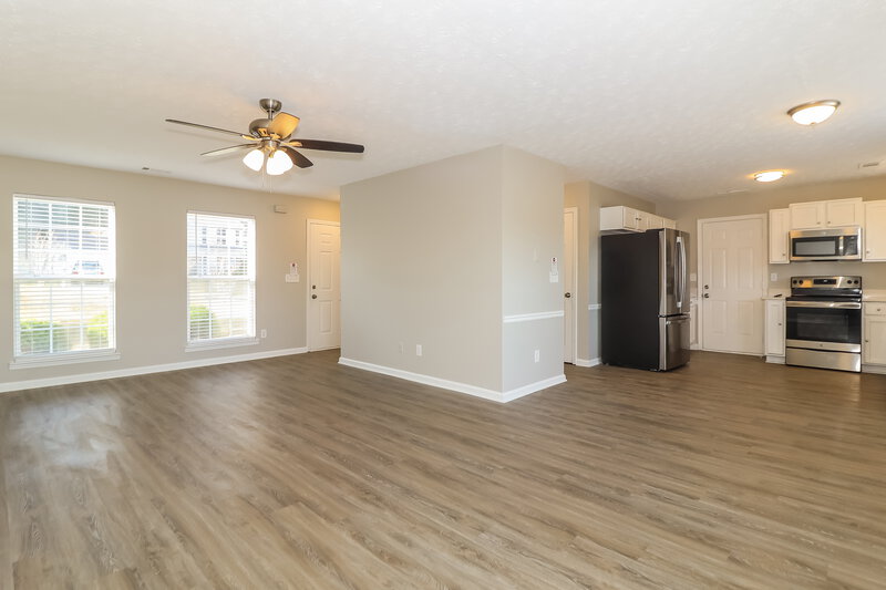 2,205/Mo, 4382 Raptor Pl Snellville, GA 30039 Living Room View 3