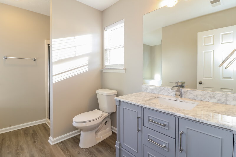 2,205/Mo, 4382 Raptor Pl Snellville, GA 30039 Main Bathroom View