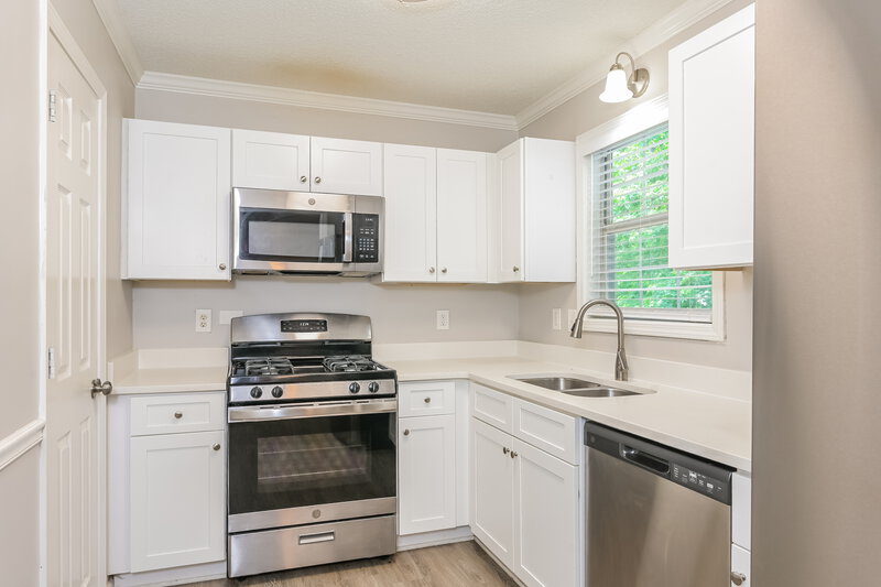 1,840/Mo, 430 Ivy Crest Dr Dallas, GA 30157 Kitchen View