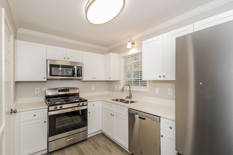 1,875/Mo, 430 Ivy Crest Dr Dallas, GA 30157 Kitchen View