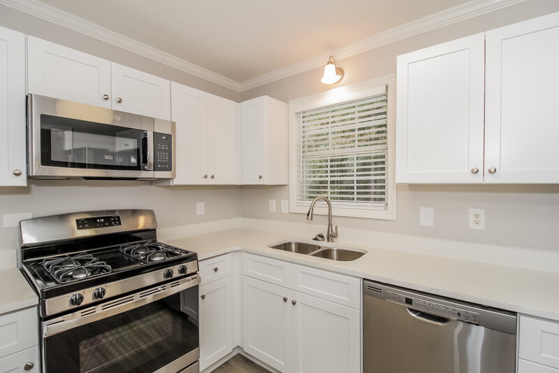 1,875/Mo, 430 Ivy Crest Dr Dallas, GA 30157 Kitchen View 2