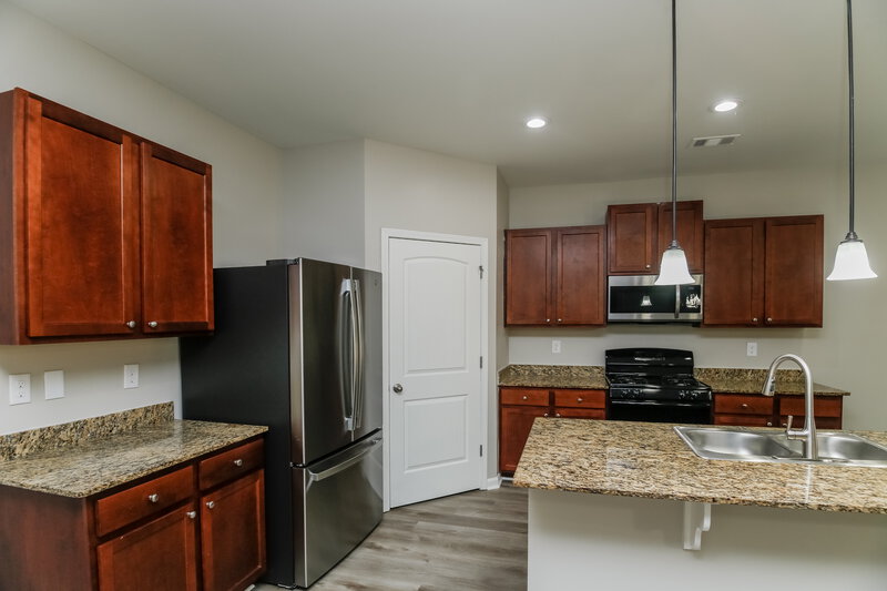 2,415/Mo, 213 Hollyhock Ln Dallas, GA 30132 Kitchen View 2