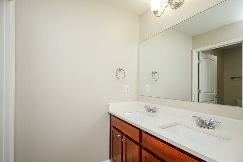 2,415/Mo, 213 Hollyhock Ln Dallas, GA 30132 Bathroom View 2