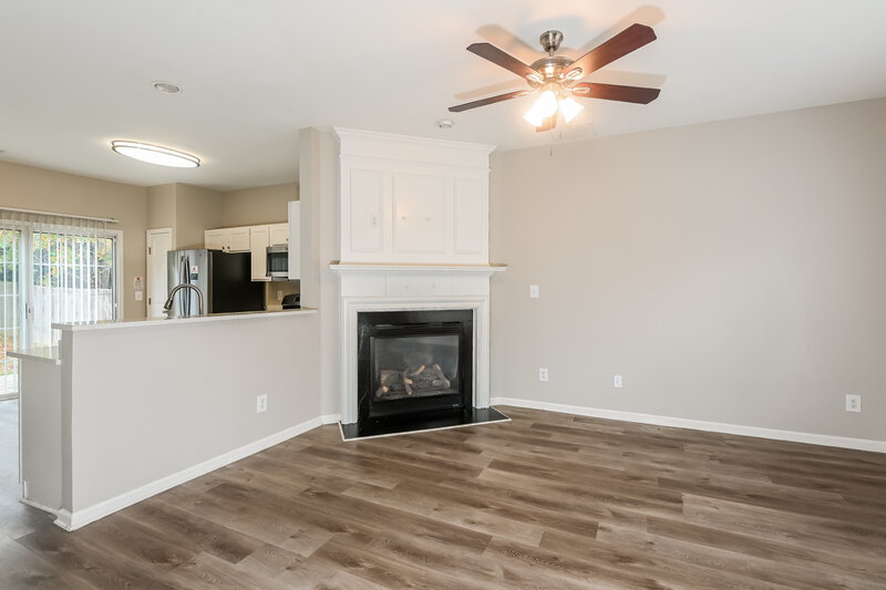 2,055/Mo, 3222 Saville St Sw Atlanta, GA 30331 Living Room View