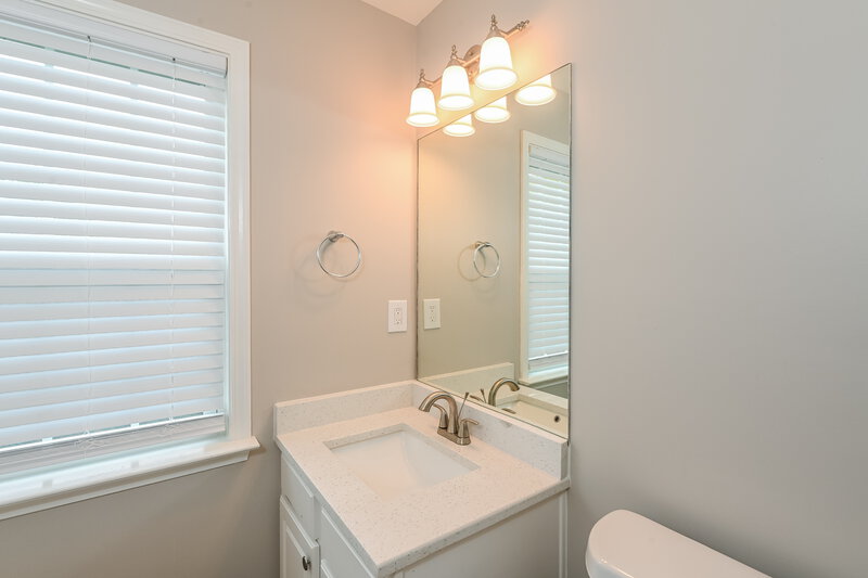 2,055/Mo, 3222 Saville St Sw Atlanta, GA 30331 Bathroom View